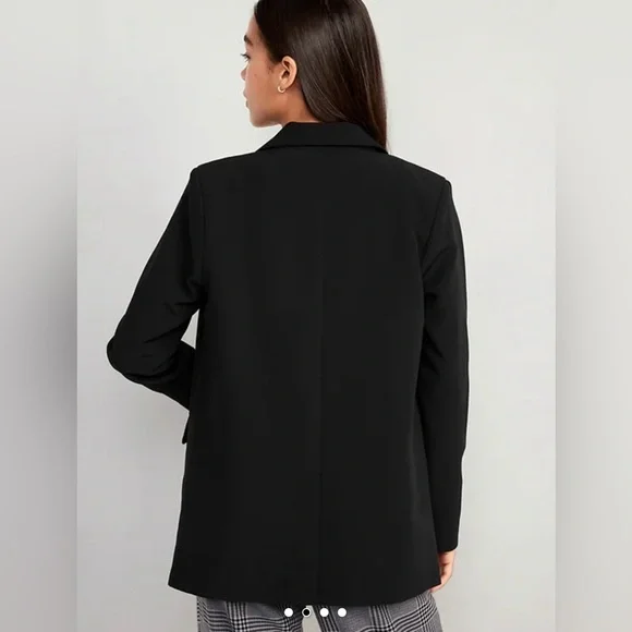Old Navy Women's Taylor Fit Relaxed Black Blazer in MP - Picture 2 of 6